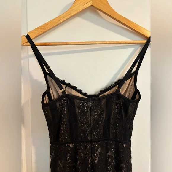 URBAN OUTFITTERS Angelica Corset Midi Dress Black Lace Front Slit Size Small - Picture 10 of 13